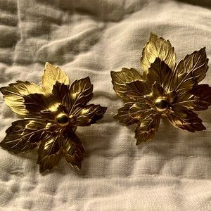 Sarah Coventry antique